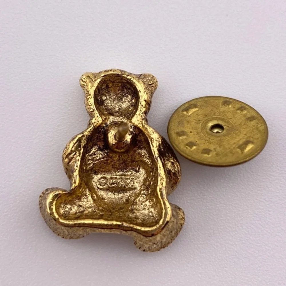 Vintage Teddy Bear Heart Gold Tone Pin